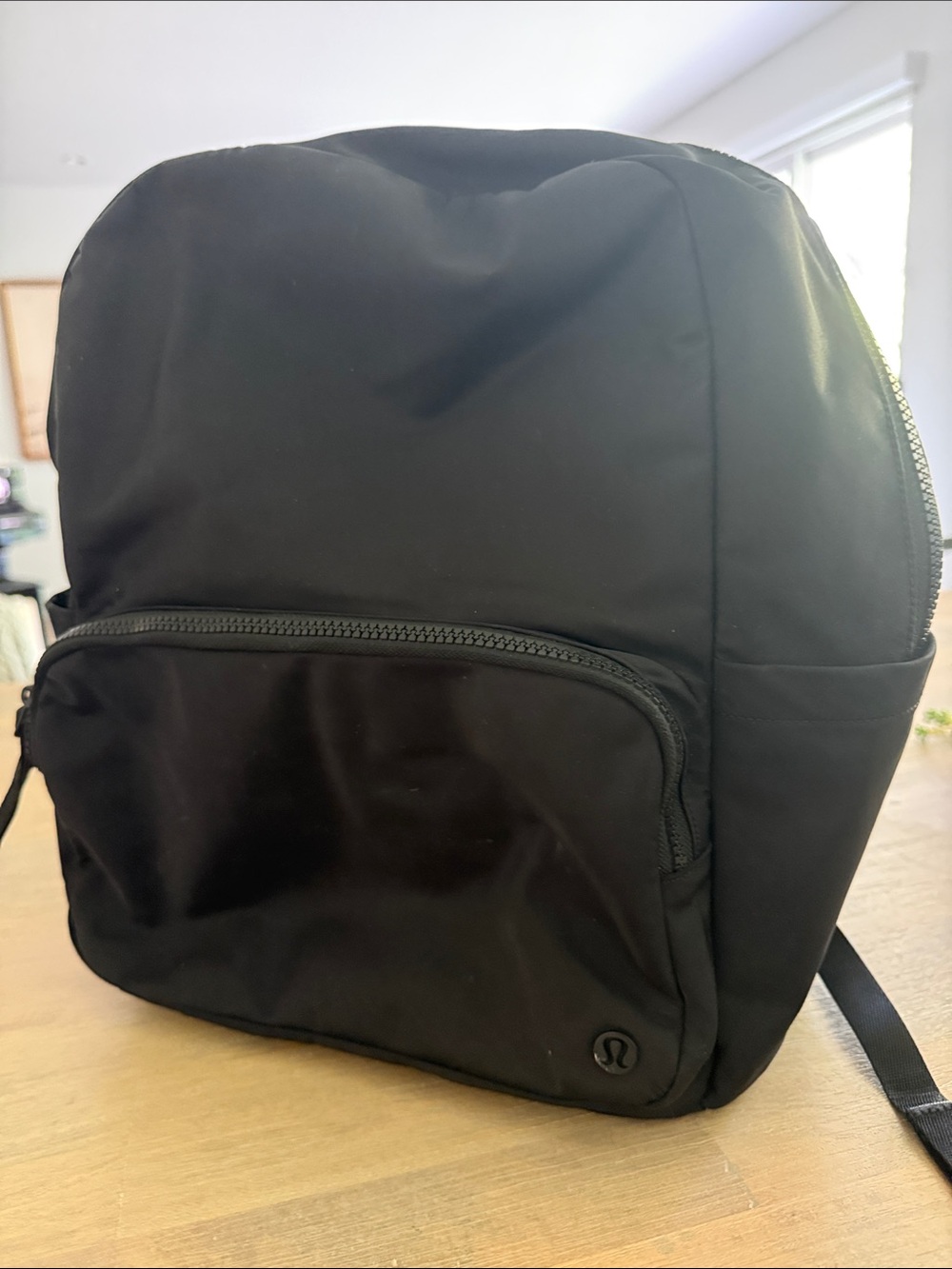 lululemon Black Everyday Backpack 22L - Picture 2 of 5